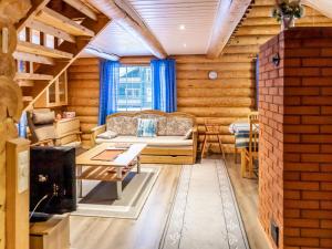 Posezení v ubytování Holiday Home Hanhela by Interhome
