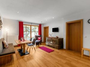 TV/Unterhaltungsangebot in der Unterkunft Apartment Mooslehen-1 by Interhome