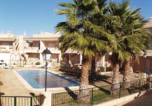Bazén v ubytování Casa Montemar Algorfa Spain nebo v jeho okolí