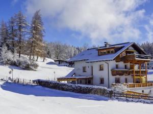 Apartment Renauer by Interhome during the winter