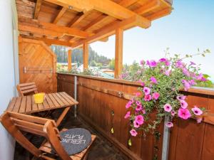 A balcony or terrace at Apartment Renauer by Interhome