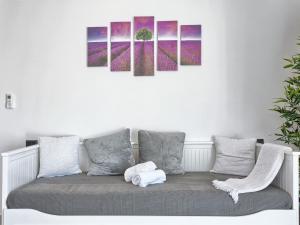 Posezení v ubytování Apartment La Mer-1 by Interhome