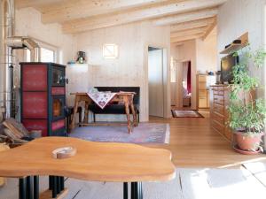 Fotografie z fotogalerie ubytování Chalet Shakti by Interhome v destinaci Reith bei Seefeld