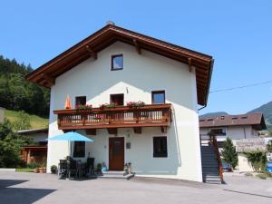 The building in which Az apartmant is located