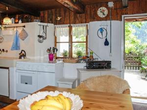 Η κουζίνα ή μικρή κουζίνα στο Holiday Home Rustico Refugio Paradiso Montana by Interhome