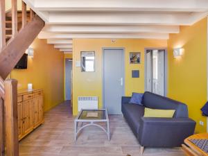 Posezení v ubytování Studio Le Patio by Interhome + 28 fotografií