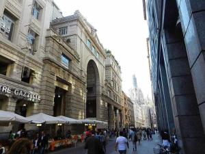 Hostia v ubytovaní Milano Duomo Suite with lovely terrace