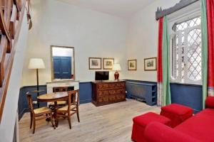 Posedenie v ubytovaní Studio Apt In Rome City Centre Via Gregoriana by Halldis