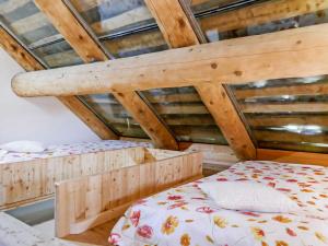 Postel nebo postele na pokoji v ubytování Holiday Home Rustico Andrea by Interhome