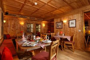 Nápoje v ubytování Hotel Enzian & Apartmenthotel Johannes