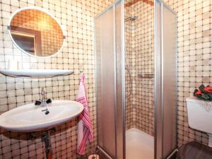 Vannituba majutusasutuses Apartment Widner by Interhome