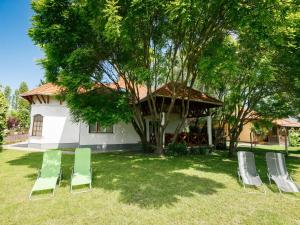 Vonkajšia záhrada v ubytovaní Holiday Home Marian by Interhome