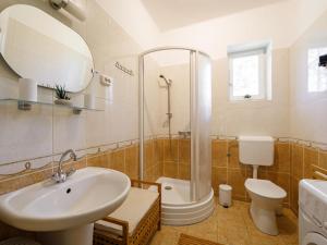 Kúpeľňa v ubytovaní Holiday Home Marian by Interhome
