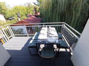 Rõdu või terrass majutusasutuses Relax Apartment