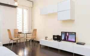 A television and/or entertainment centre at Pistrucci by Halldis
