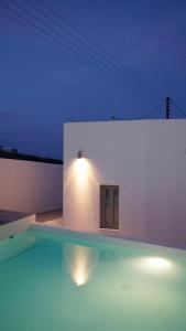 Piscina di Noir Santorini o nelle vicinanze