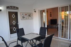 Posezení v ubytování Oasis Kite Appartment + 29 fotografií