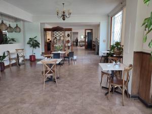 Restoran ili neka druga zalogajnica u objektu OHiggins Park Hotel