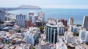 Loftmynd af Miraflores Colon Hotel