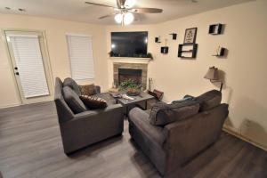 Gallery image of Cozy Renovated Winder Townhouse in Winder