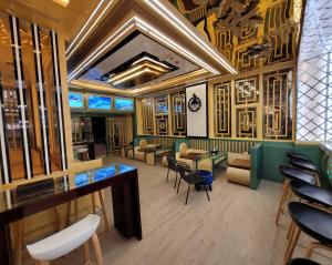 Posezení v ubytování Camphor Hotel