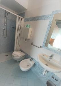 A bathroom at Hotel Venere