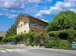 Photo de la galerie de l'établissement Finkensteiner Hof, à Finkenstein