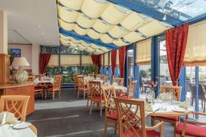 Restoran ili neka druga zalogajnica u objektu NH Ingolstadt