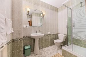 Koupelna v ubytování Pension Casa Bradul