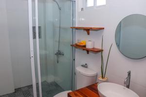 Kupatilo u objektu Ananda Resort
