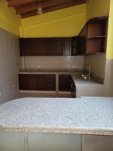 Kuchyň nebo kuchyňský kout v ubytování La Casa Ambateña