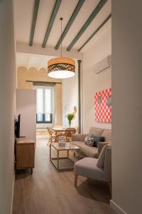 Gallery image of La Casa del Pintor Apartments in Seville