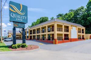 Gallery image of Quality Inn Tanglewood in Roanoke