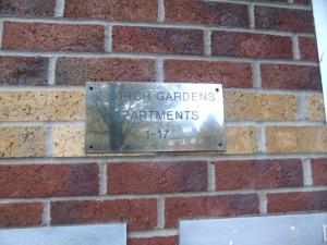 Larch Gardens 2 Bedroom Flat