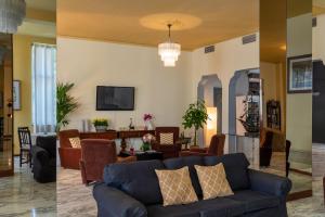 Gallery image of Hotel Roma in Salsomaggiore Terme +15 photos