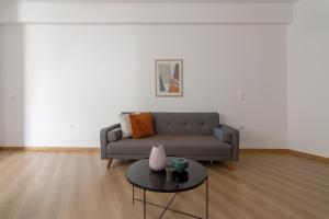 Leochares Lifestyle Apartments - Self check-in的休息区
