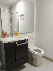 Phòng tắm tại Casa Condominio Diomedes Daza Valledupar