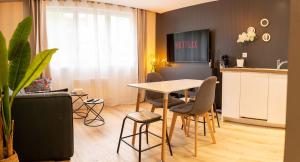Kuchyň nebo kuchyňský kout v ubytování Appartement Le Labes