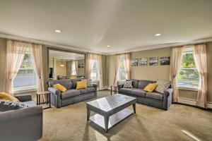 Fotografie z fotogalerie ubytování Spacious Home by Finger Lakes and Watkins Glen! v destinaci Burdett