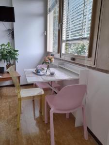 Posezení v ubytování CASA DI SOLE Appartamento a Crema