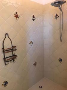 Ένα μπάνιο στο Casa Estela y Virgilio B&B