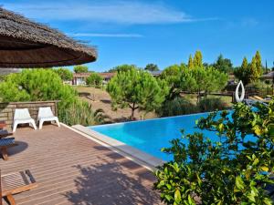 Bazén v ubytování Monte Xisto Country Charm Hotel nebo v jeho okolí