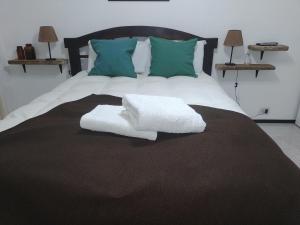 เตียงในห้องที่ Casita campestre