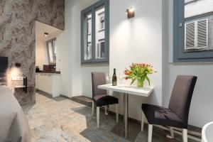 Posezení v ubytování F1RST Suite Apartment & SPA