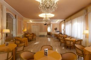 Istumisnurk majutusasutuses Hotel Settentrionale Esplanade