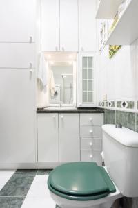 Koupelna v ubytování Home2Book Beach Front Las Gaviotas