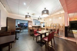 Restoran atau tempat lain untuk makan di Comfort Hotel Dijon Sud - 21600 LONGVIC