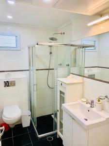 Ванная комната в Royal Beach Front Apartments