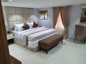 Katil atau katil-katil dalam bilik di Choice Luxe Lagos