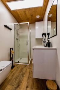 Ванная комната в Chatynki Premium w Krynicy